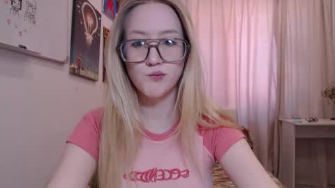 joan_kiss online show from 19, 5, 2026