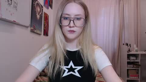 joan_kiss online show from 9, 6, 2026