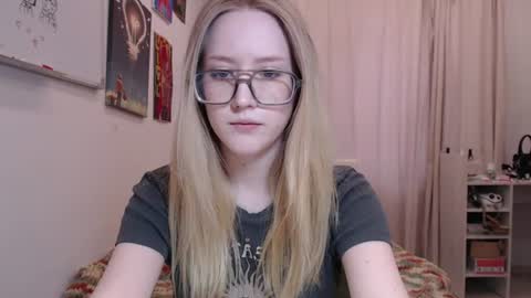 joan_kiss online show from 11, 6, 2026