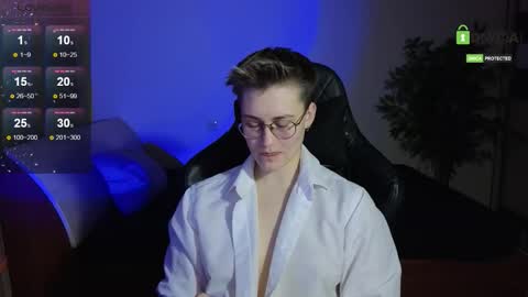 Snapshot of joan_night chatting on 4, 11, 2025 J online show from 4, 11, 2025