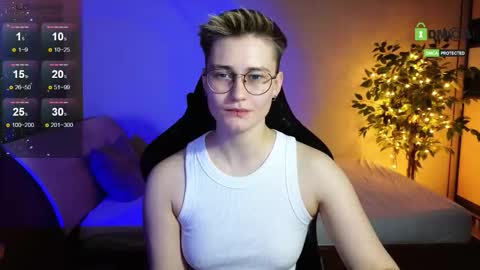 Snapshot of joan_night chatting on 15, 12, 2025 J online show from 15, 12, 2025