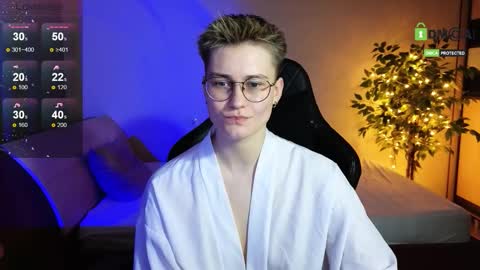 Snapshot of joan_night chatting on 16, 12, 2025 J online show from 16, 12, 2025