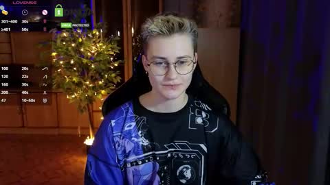 Snapshot of joan_night chatting on 3, 3, 2026 J online show from 3, 3, 2026