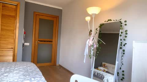 joanaphippin online show from 21, 4, 2026