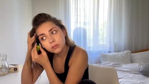 Bella online show from 9, 8, 2026