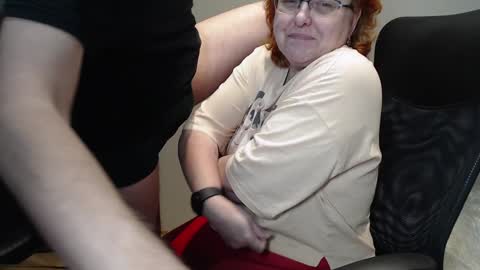 Snapshot of joannaandneighbour chatting on 24, 1, 2025 Joanna and Greg online show from 24, 1, 2025