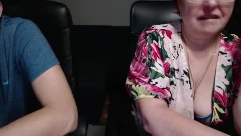 Snapshot of joannaandneighbour chatting on 28, 10, 2025 Joanna and Greg online show from 28, 10, 2025