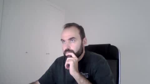 Snapshot of joaodias_18 chatting on 8, 10, 2025 joaodias_18 online show from 8, 10, 2025