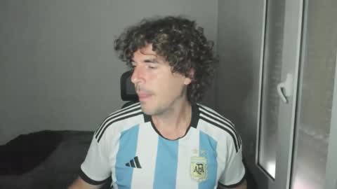 Snapshot of joaquin420_hot chatting on 28, 4, 2026 joaquin420_hot online show from 28, 4, 2026