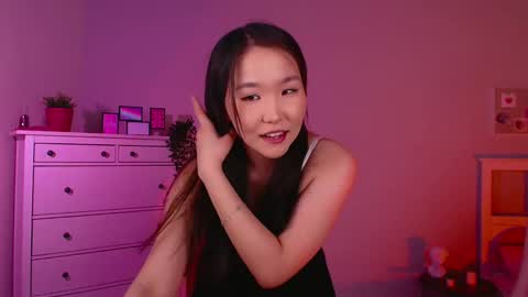 Snapshot of jocelyn_lane chatting on 5, 3, 2025 Amina online show from 5, 3, 2025