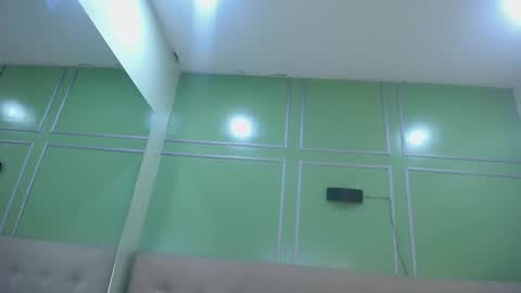 JocelynWhitee online show from 14, 2, 2025