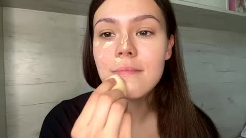 Mila online show from 23, 4, 2026