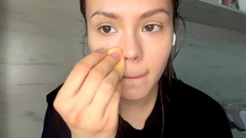 Mila online show from 27, 4, 2026