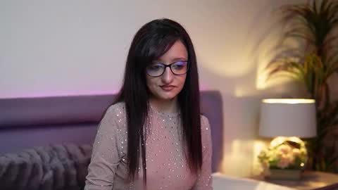  Joelle  online show from 17, 10, 2025