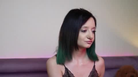  Joelle  online show from 22, 3, 2026