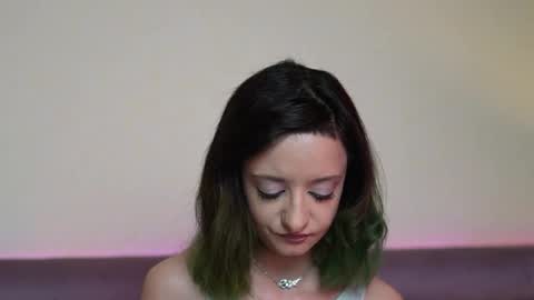  Joelle  online show from 26, 4, 2026