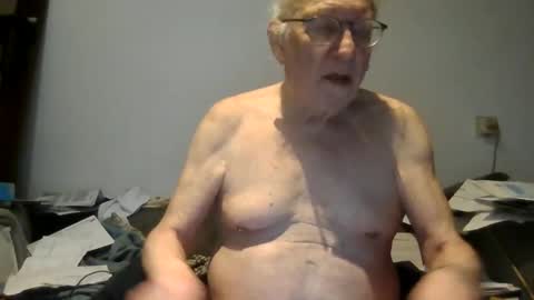 Snapshot of johan1948 chatting on 19, 12, 2024 Johan online show from 19, 12, 2024