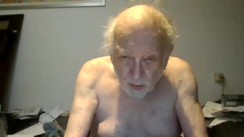 Snapshot of johan1948 chatting on 5, 1, 2025 Johan online show from 5, 1, 2025