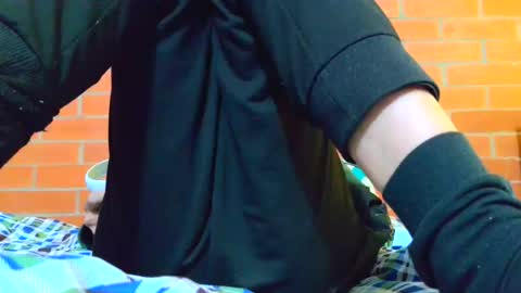 johan70nsexy online show from 17, 6, 2026