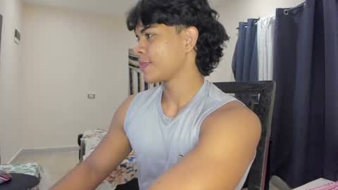 Snapshot of johan_beley_7k chatting on 14, 2, 2025 Johan Beley online show from 14, 2, 2025