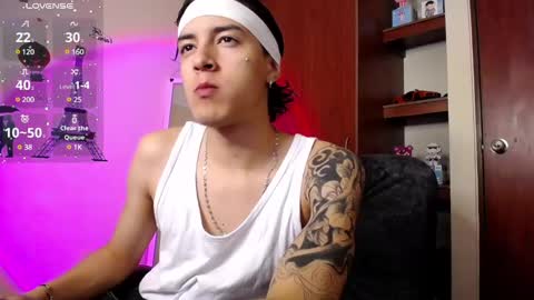 johan_parker222 online show from 9, 3, 2025