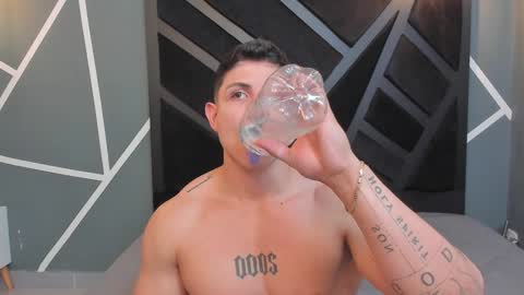 Johan Williams online show from 12, 1, 2025