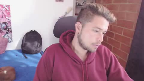 JOHAN independient model online show from 7, 1, 2026