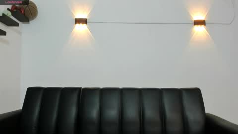 john_ssnow29 online show from 10, 4, 2026