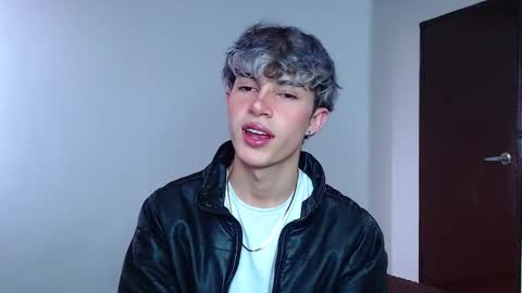 John Vichenso online show from 5, 11, 2025