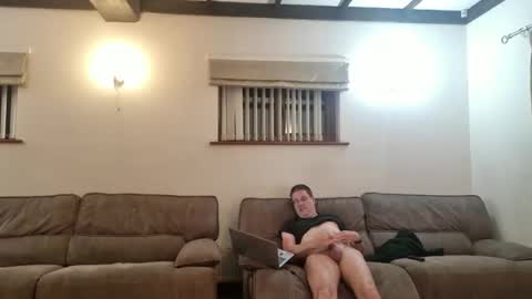johnathan_stuart33 online show from 10, 5, 2026