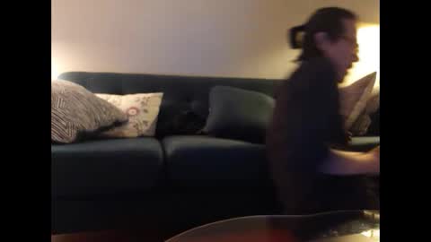 Johnee online show from 28, 9, 2025