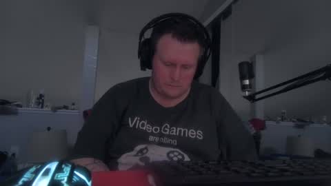 johnfernandez784 online show from 30, 6, 2026