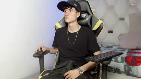 johnny_cagee online show from 13, 9, 2025