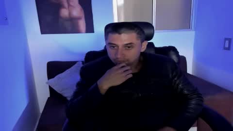 Snapshot of johnny_seens1 chatting on 18, 11, 2025 Johnny online show from 18, 11, 2025