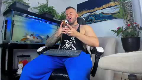 JOHNNY online show from 12, 6, 2026