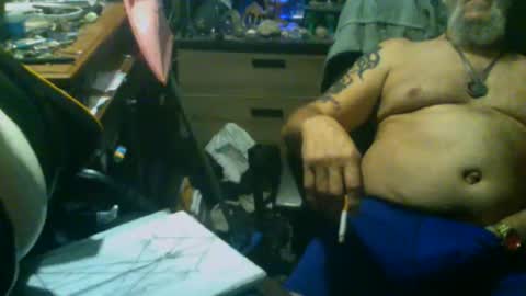 Snapshot of johnnyshung1 chatting on 22, 12, 2025 johnnyshung1 online show from 22, 12, 2025