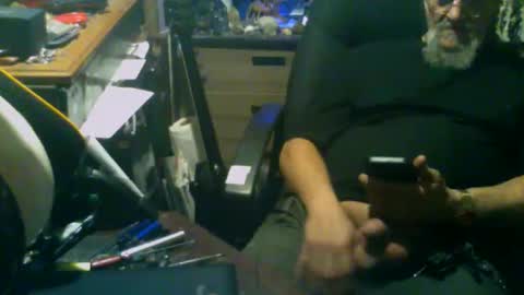 Snapshot of johnnyshung1 chatting on 12, 1, 2026 johnnyshung1 online show from 12, 1, 2026