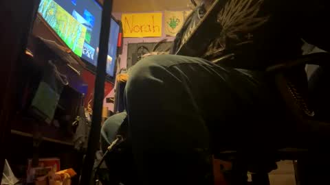 Snapshot of johnnyshung1 chatting on 4, 2, 2026 johnnyshung1 online show from 4, 2, 2026