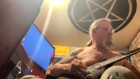 Snapshot of johnnyshung1 chatting on 3, 3, 2026 johnnyshung1 online show from 3, 3, 2026