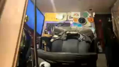 johnnyshung1 online show from 17, 6, 2026