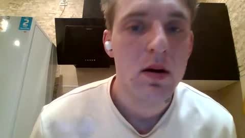 johny27 online show from 12, 12, 2024