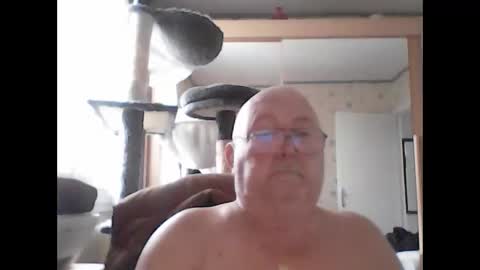 jojo60000529566 online show from 15, 10, 2025