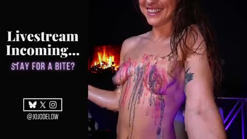    online show from 28, 4, 2026