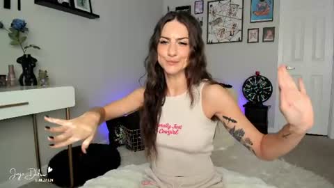    online show from 6, 7, 2026