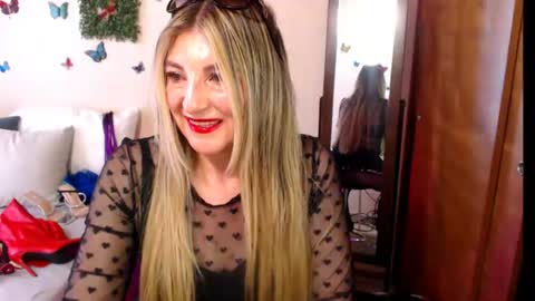 Jolie Mature online show from 11, 6, 2026