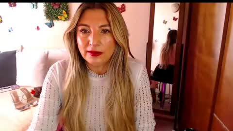 Jolie Mature online show from 12, 7, 2026