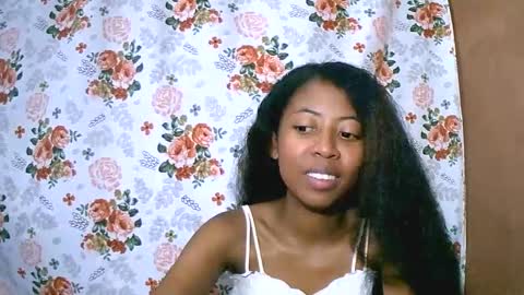 Snapshot of joliekah27 chatting on 9, 3, 2025 joliekah27 online show from 9, 3, 2025