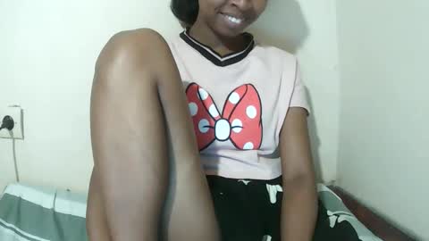 joliekah27 online show from 17, 3, 2026