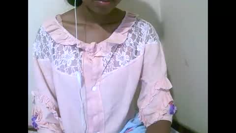 joliekah27 online show from 17, 4, 2026