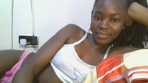 Snapshot of jollynabeb chatting on 4, 10, 2025 jollynabeb online show from 4, 10, 2025